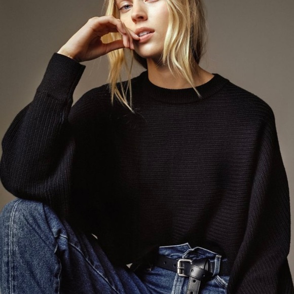 Aritzia Wilfred Free Lolan Cropped Sweater Sz. XXS - Picture 3 of 5